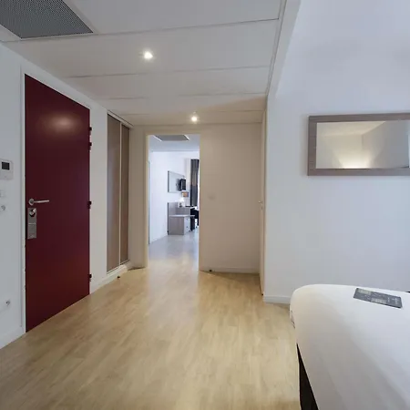 Aparthotel Adagio Access Massy Palaiseau-3